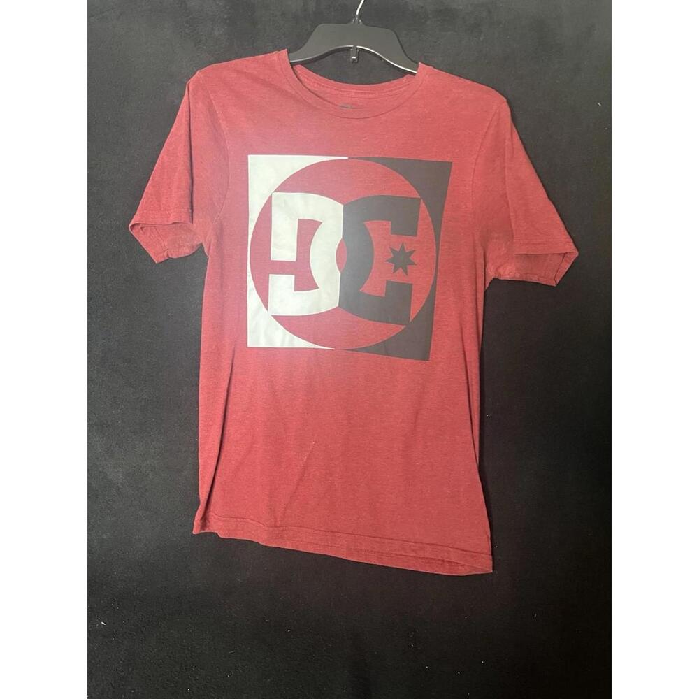 Men’s DC Red Graphic Tshirt Size S